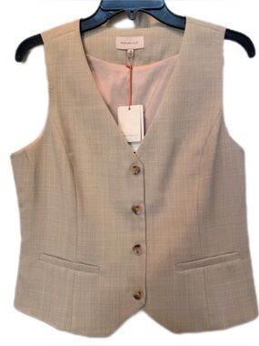 NWOT Skies Are Blue Light Beige Vest with Pink Lining